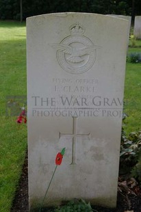 Heverlee War Cemetery - Clarke, Frank